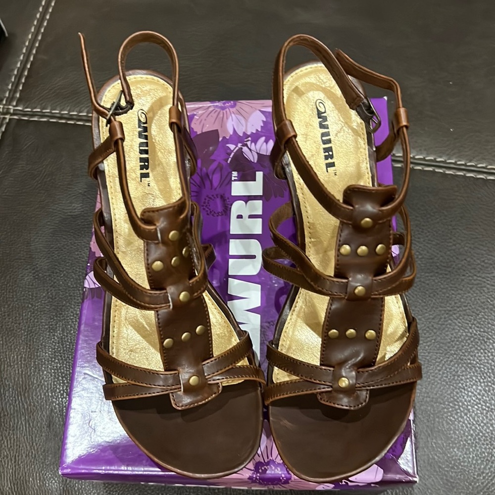 Wurl wedges. Size 9 in original box.